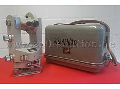 Instrument und Transportbehälter
Hinten seitlich -1-