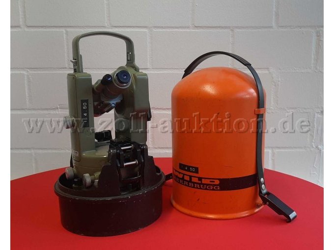 Instrument und Transportbehälter
Hinten seitlich -1-