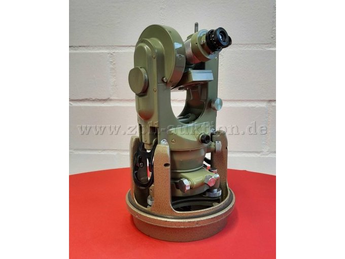 Instrument
Hinten seitlich -1-
