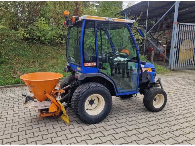 1 Iseki Ackerschlepper TM 3215 AL - defekt, Bastlerfahrzeug – foto 4 – kavel bij Zoll-Auktion, Duisburg