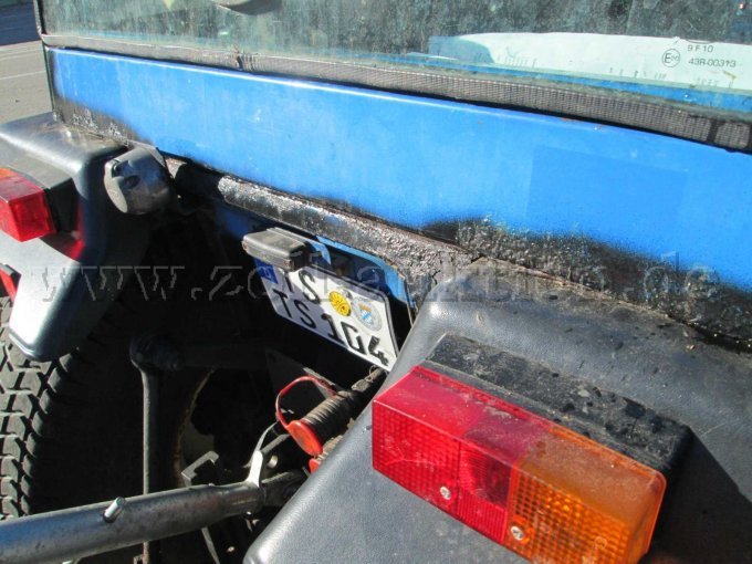 Iseki 3135 AHL - Roststelle hinten