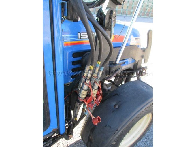 Iseki 3135 AHL - Hydraulikanschlüsse für Frontlader mit Schaufel vorne rechts