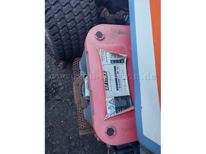 1 Iseki SFH 240 mit Frontmähwerk *defekt* – foto 7 – kavel bij Zoll-Auktion, Moers