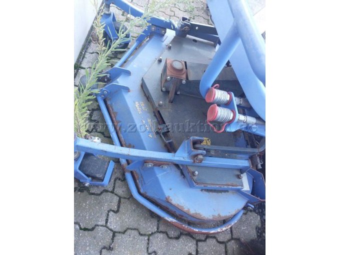 1 Iseki SFH 240 mit Frontmähwerk *defekt* – foto 2 – kavel bij Zoll-Auktion, Moers