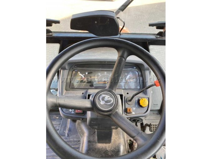 1 Iseki TH 4365: het maaidek en de tractor zijn in goede staat – foto 8 – kavel bij Zoll-Auktion, Bergheim