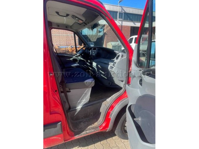 Iveco Innenraum rechts