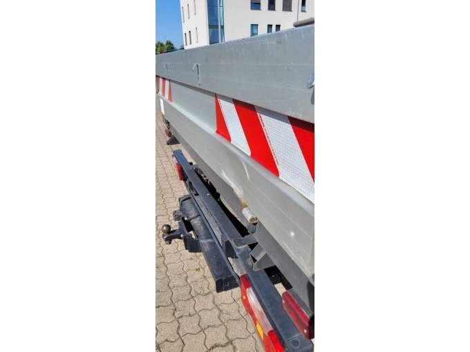 Bracke hinten Delle