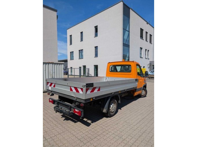 hinten rechts