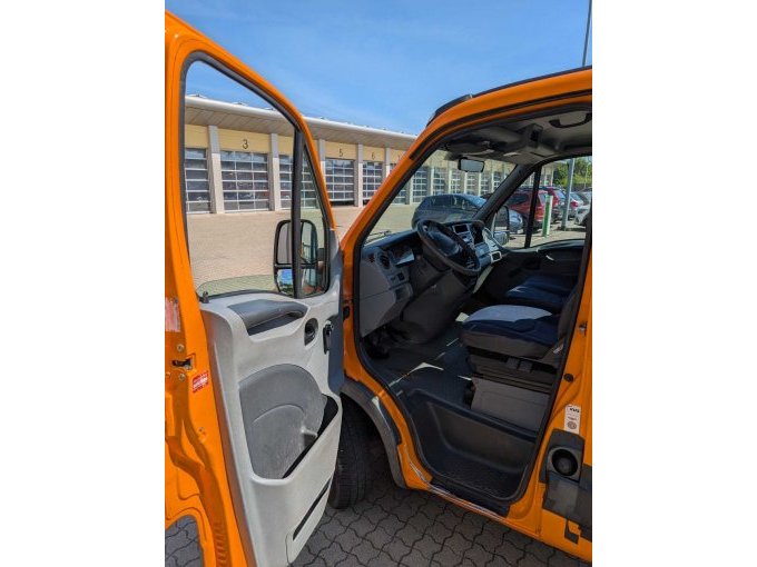 Fahrerkabine links