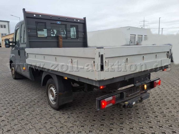 Diagonale hinten links