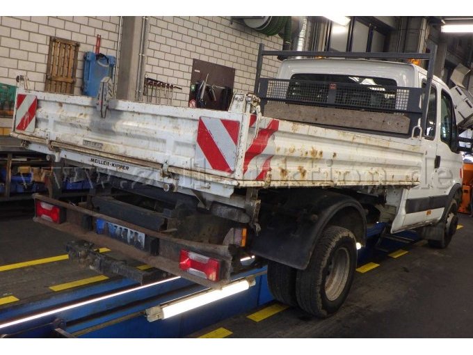 Ansicht hinten links