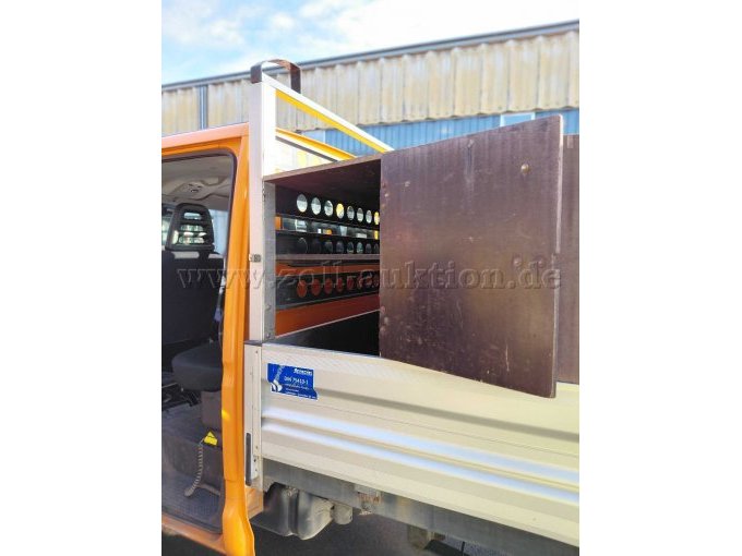 Zugang zum Gerätefach im Eigenbau