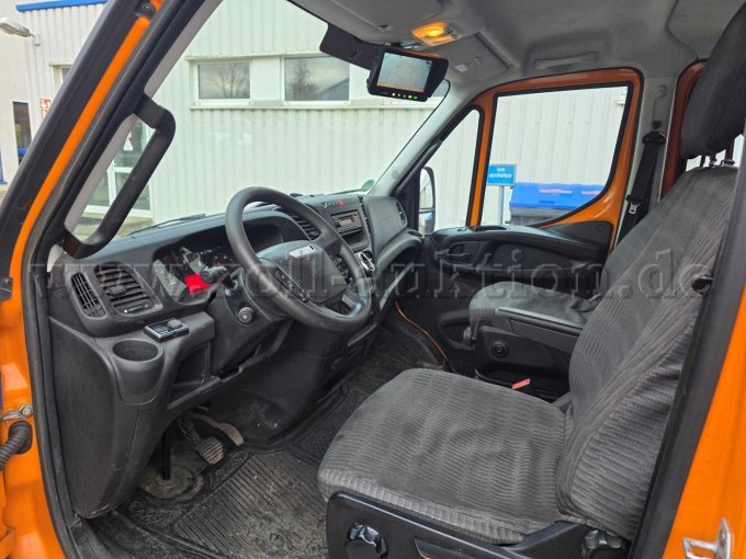 Iveco Daily Erdgas NG Doka/Pritsche, Fahrersitz Ansicht