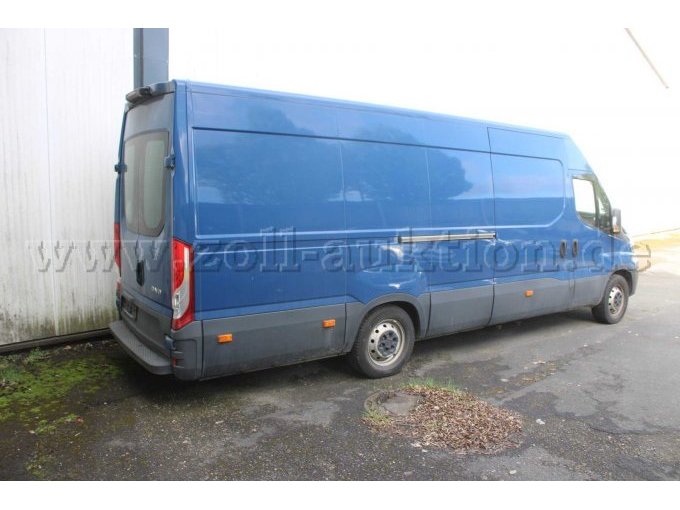 Diagonale hinten rechts