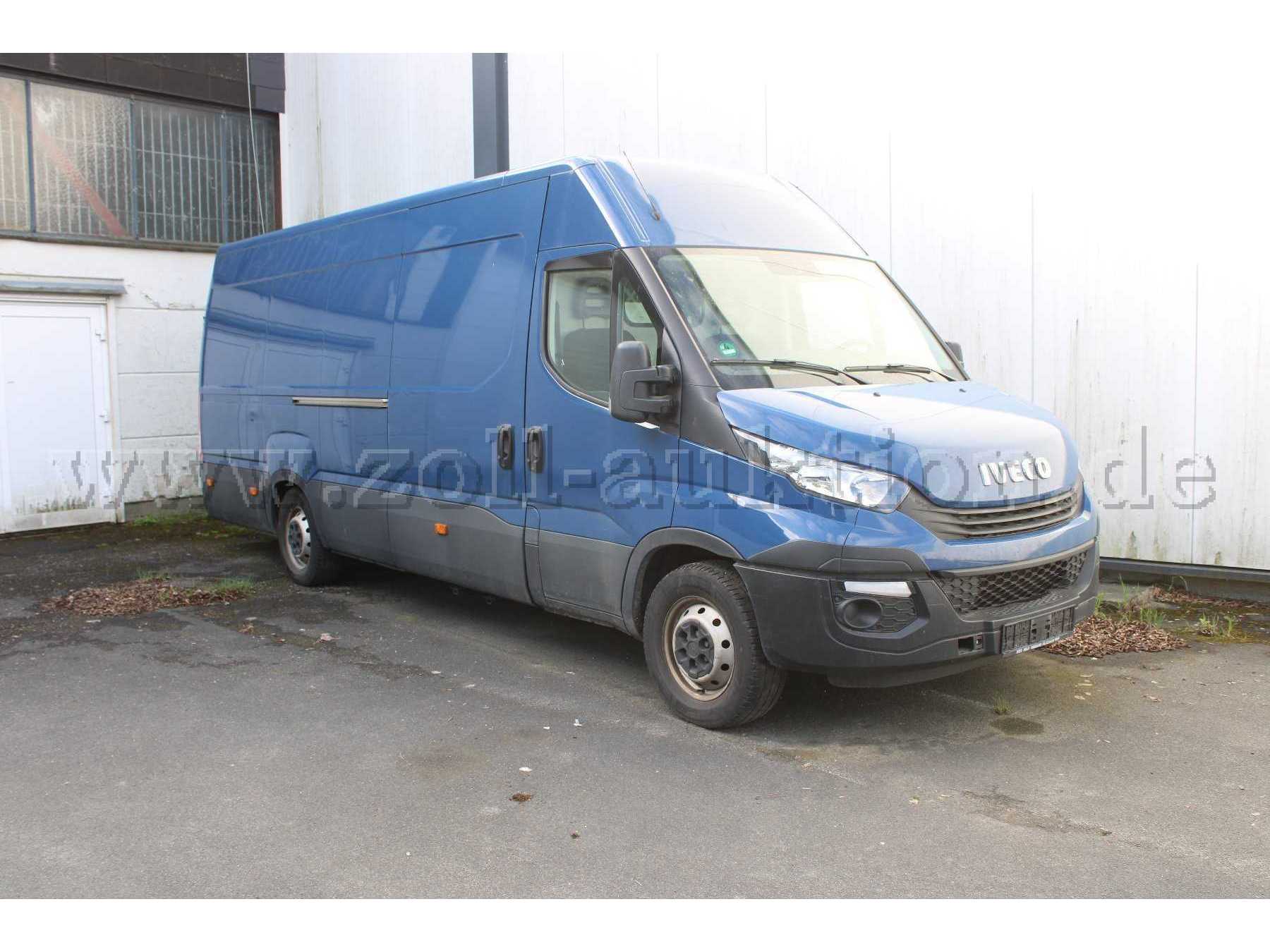 Diagonale vorne rechts