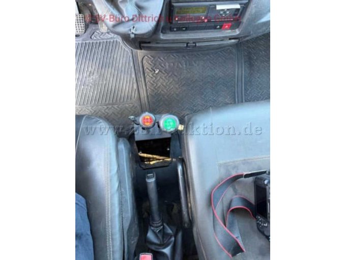 1 Iveco Daily LKW mit Aufbau – foto 7 – kavel bij Zoll-Auktion, Groß-Umstadt