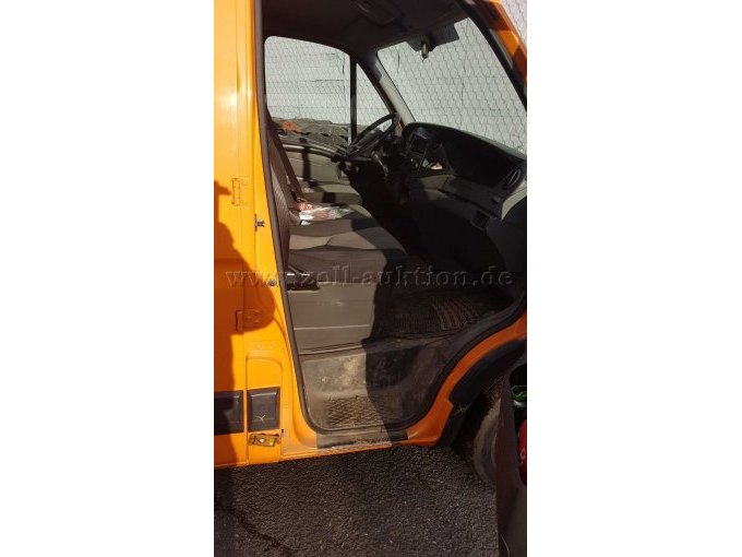Iveco Daily Innenraum Beifahrerseite