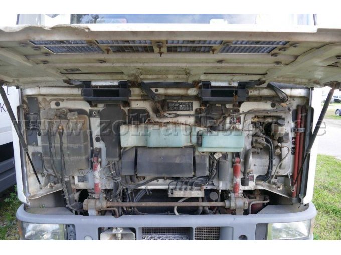 1 Iveco Euro Cargo 100E18 Kipper mit Ladekran / Unfall- & Bastlerfahrzeug – foto 7 – kavel bij Zoll-Auktion, Wandlitz