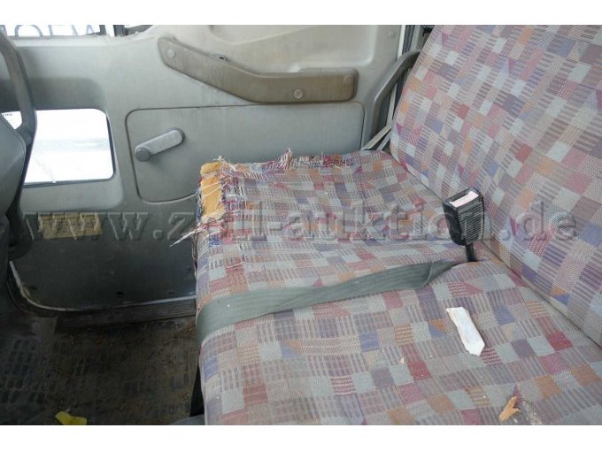 1 Iveco Euro Cargo 100E18 Kipper mit Ladekran / Unfall- & Bastlerfahrzeug – foto 10 – kavel bij Zoll-Auktion, Wandlitz