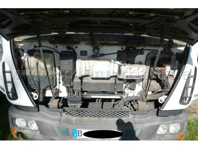 1 Iveco Eurocargo ML 75 E 18 bestelwagen / auto met schade & knutselauto – foto 10 – kavel bij Zoll-Auktion, Wandlitz