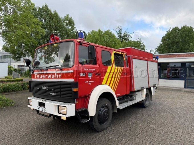 Fahrzeug seitlich vorne