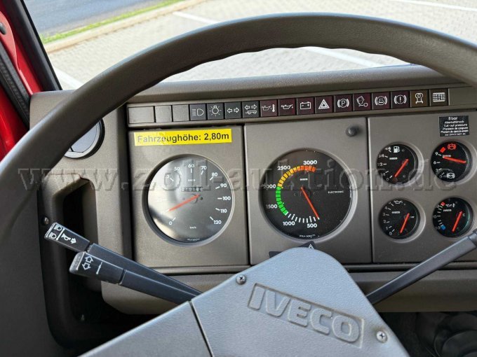 1 Iveco Magirus Löschfahrzeug LF 8 – foto 7 – kavel bij Zoll-Auktion, Schwalmstadt