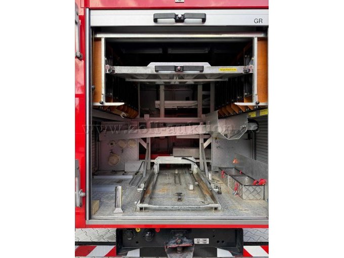1 Iveco Magirus Löschfahrzeug LF 8 – foto 6 – kavel bij Zoll-Auktion, Schwalmstadt