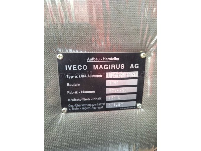 Typenschild Fahrzeug