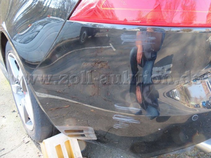 Ansicht Unfallschaden Stoßfänger hinten links