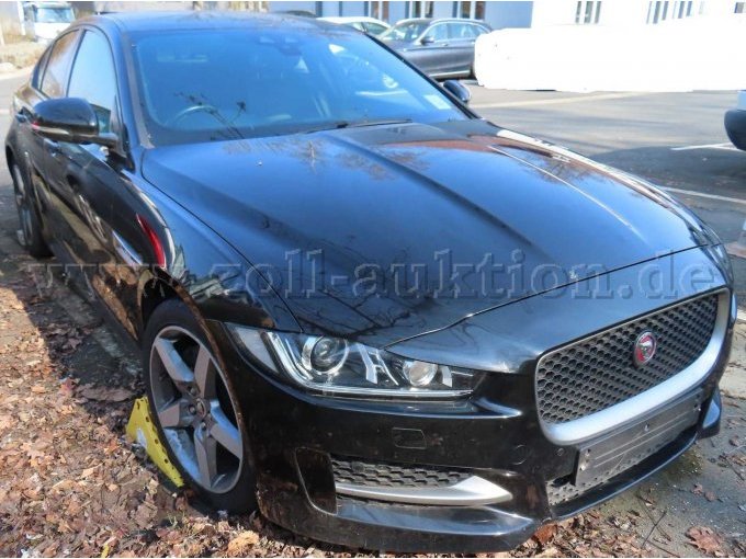 Ansicht vorne rechts seitlich