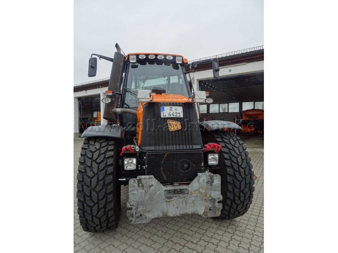 JCB - Frontansicht