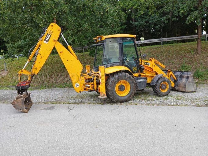 JCB Baggerlader Ansicht seitlich