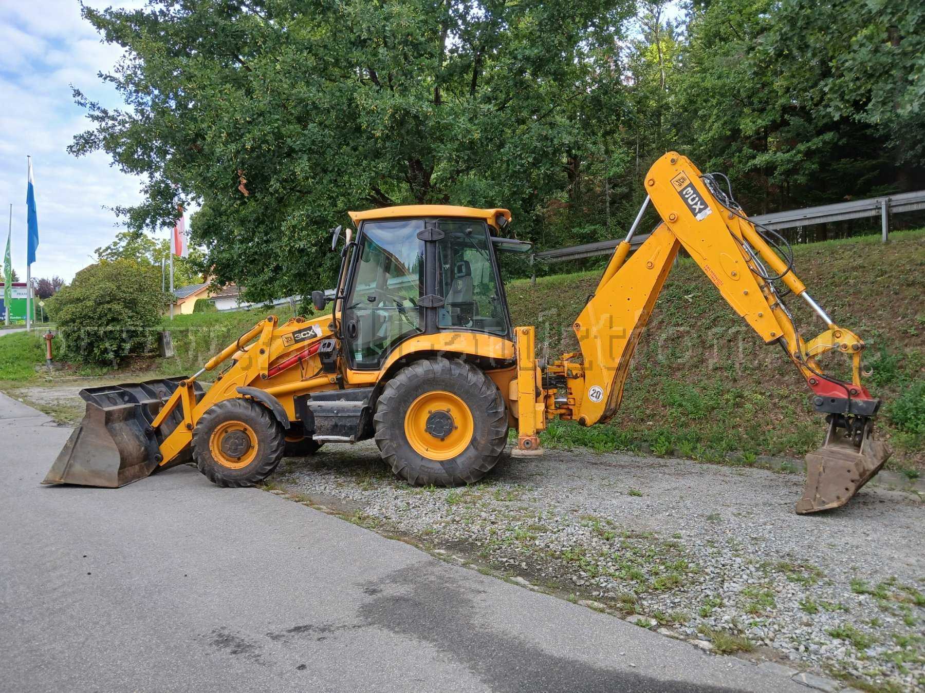 JCB Baggerlader Ansicht seitlich