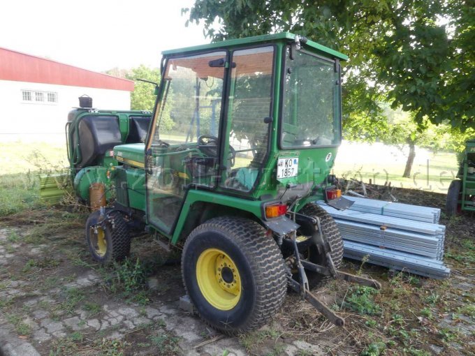 1 JOHN DEERE (USA) 855 Zugmaschine.Ackerschlepper*Ersatzteilträger – foto 3 – kavel bij Zoll-Auktion, Siebeldingen