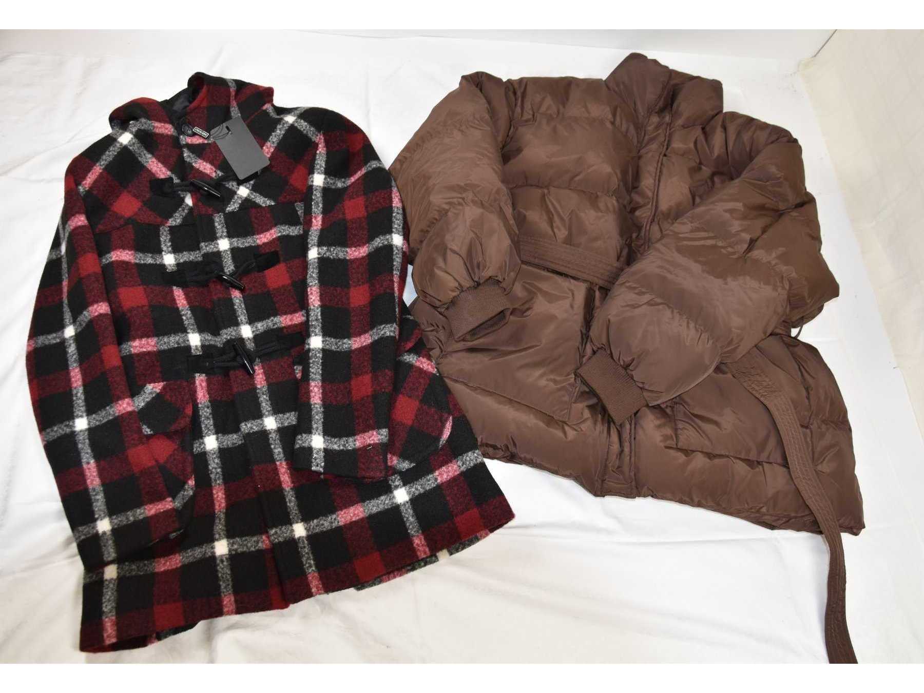 1 Jacke „Collusion“ Ge. 44 und 1 Mantel „GA Milano“ Gr. 46