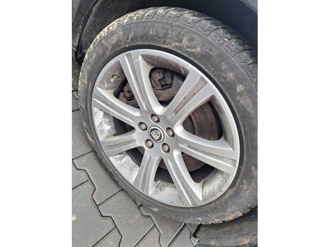 Ansicht Reifen und Felge