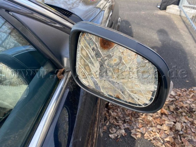 Defekter Spiegel Beifahrerseite