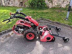 Jansen Einachsschlepper mit Schlegelmulcher