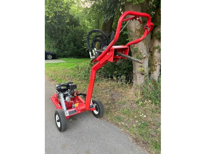 Jansen PB-100 Ansicht Heck Seite links