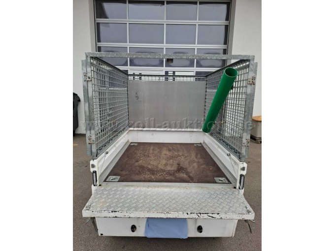 Ansicht Heck, Gitteraufbau geöffnet