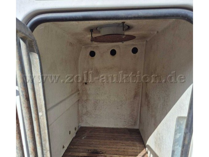 Box hinten links