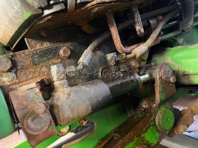 Hydraulikleck Bild 2