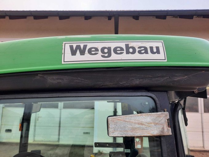 Beschädigung Dach links