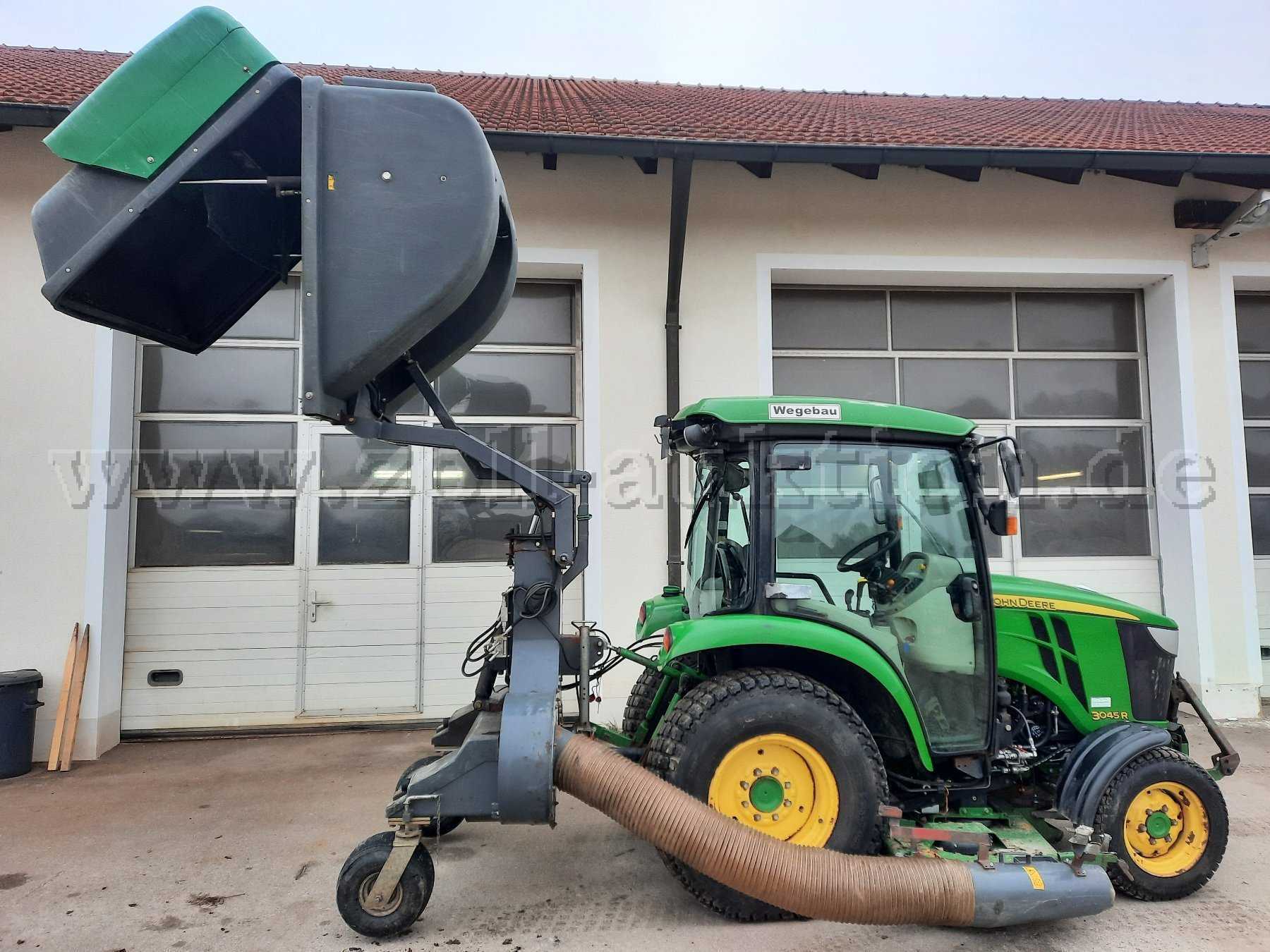 Seitenansicht rechts mit Hochentleerung