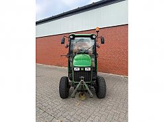 John Deere (3520) von vorne