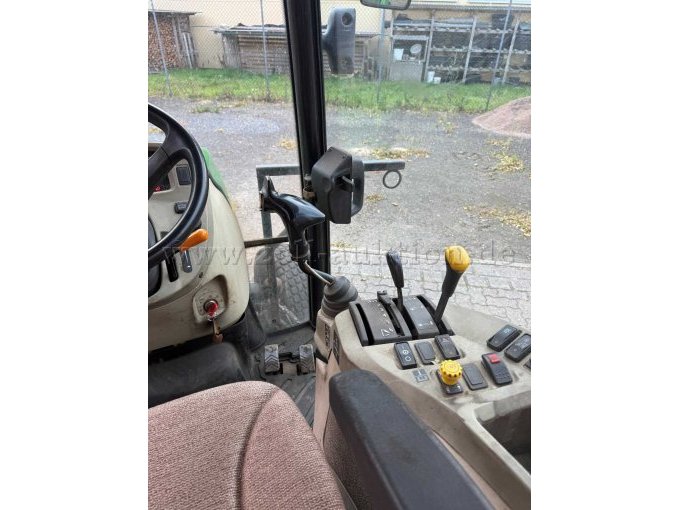 1 John Deere 3520 - Motorschaden – foto 5 – kavel bij Zoll-Auktion, Rethem (Aller)