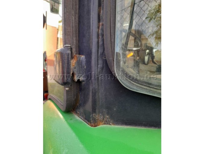 1 John Deere 3520 - Motorschaden – foto 11 – kavel bij Zoll-Auktion, Rethem (Aller)
