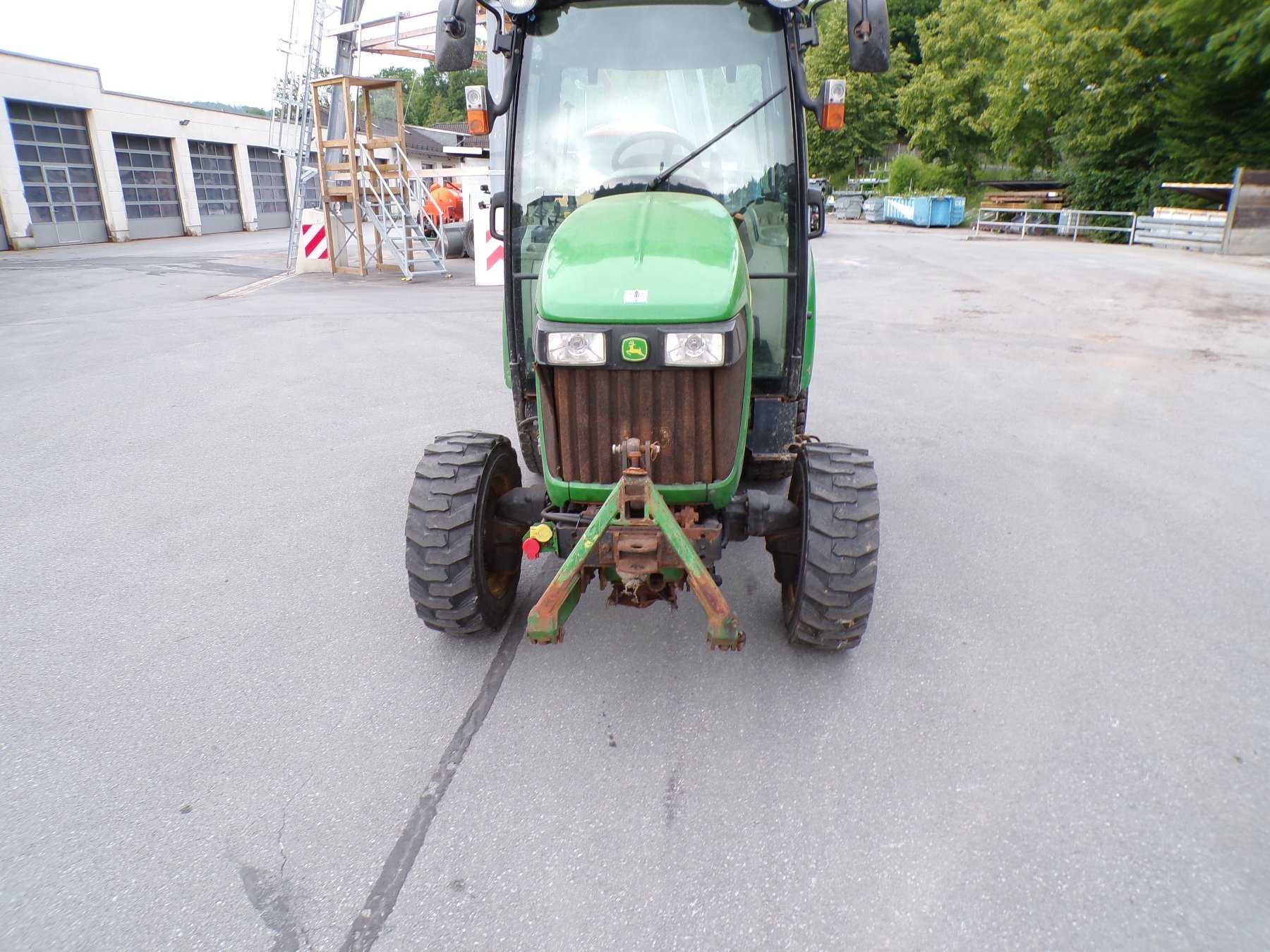 Zoll-Auktion - 1 John Deere 3720 Kleintraktor (ID 975281)