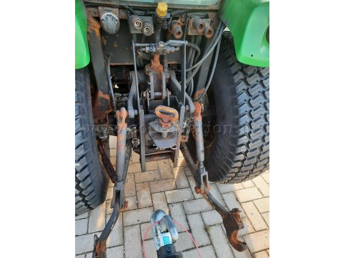 1 John Deere 3720 Kompakttraktor - Getriebeschaden – foto 4 – kavel bij Zoll-Auktion, Emden