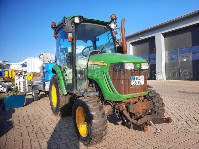 1 John Deere 3720 Kompakttraktor - Getriebeschaden – foto 2 – kavel bij Zoll-Auktion, Emden